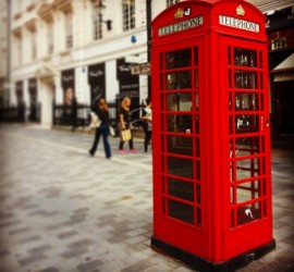 Day 26 - Walking through the streets I realised that I can't forget red telephone cabin #london #redtelephonecabin #red #walking #shopping #streets